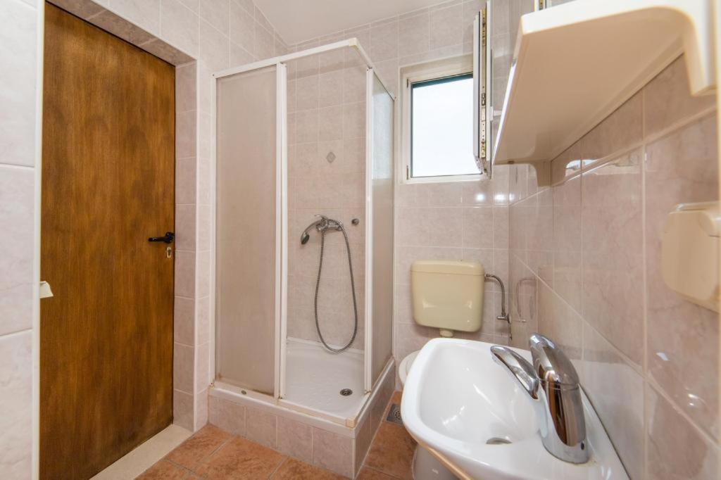 Apartments Slavena Gradac  Kültér fotó